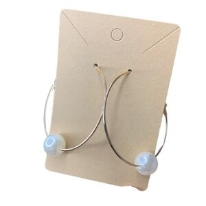 Lager gold pearl hoops